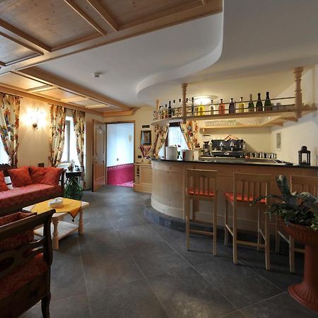 Hotel Il Maniero Ossana Luaran gambar