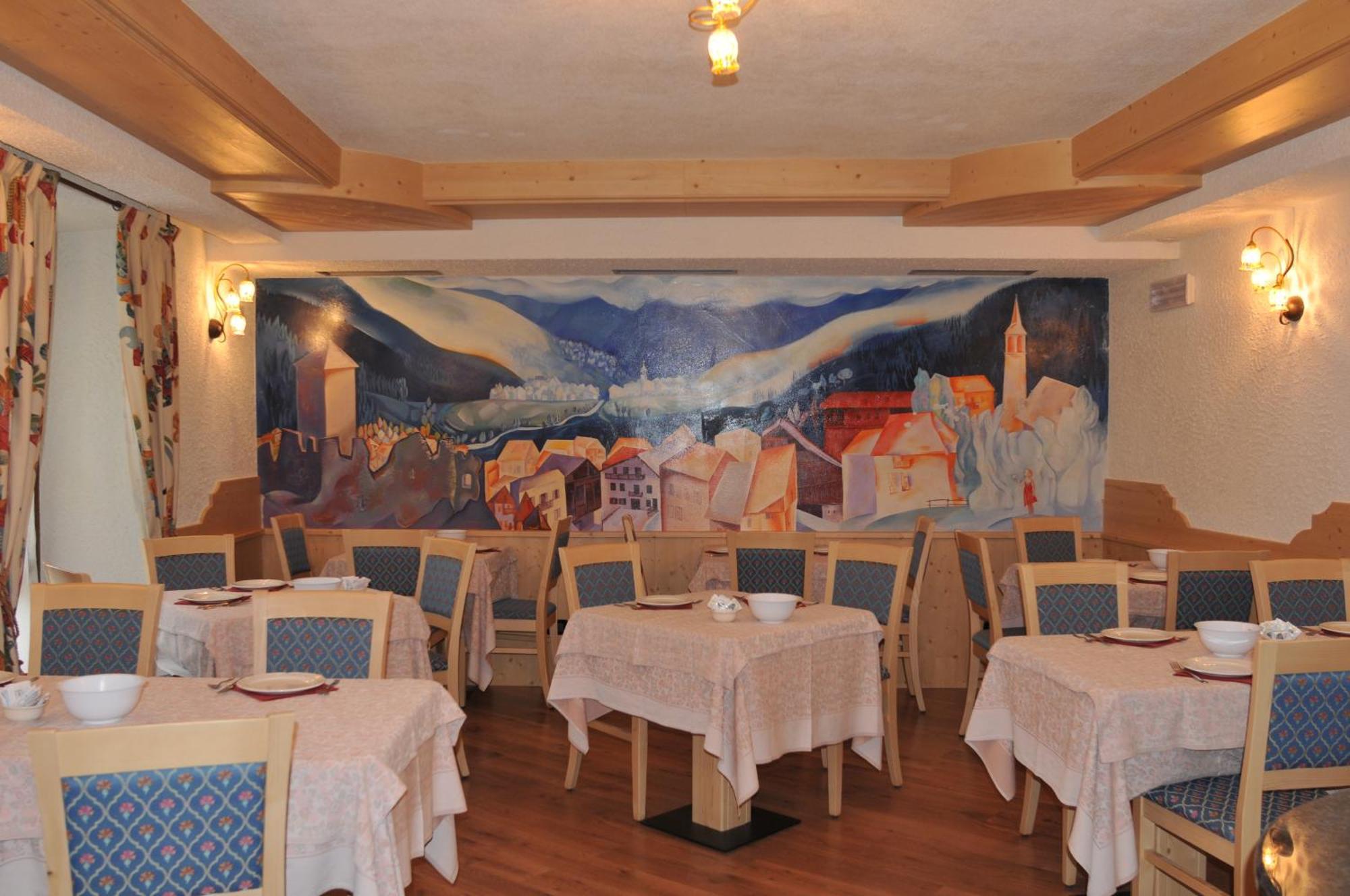 Hotel Il Maniero Ossana Luaran gambar
