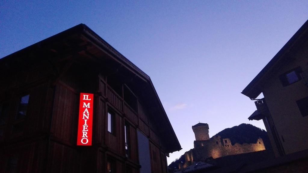 Hotel Il Maniero Ossana Luaran gambar
