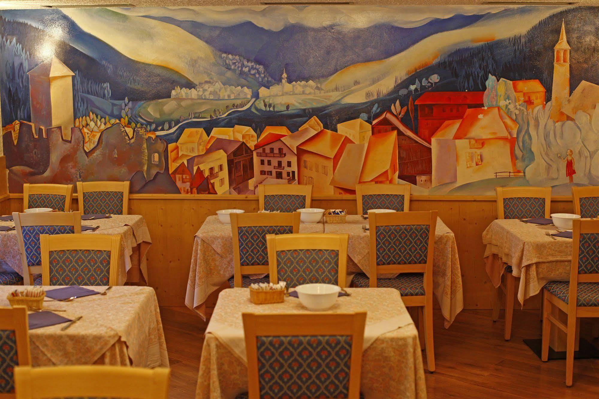Hotel Il Maniero Ossana Luaran gambar
