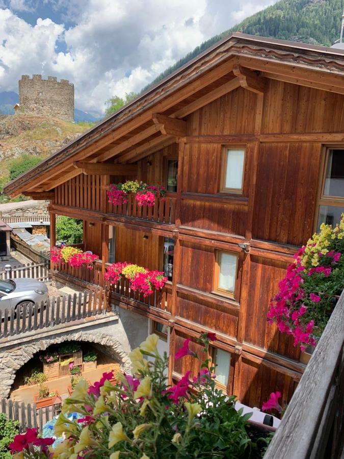 Hotel Il Maniero Ossana Luaran gambar